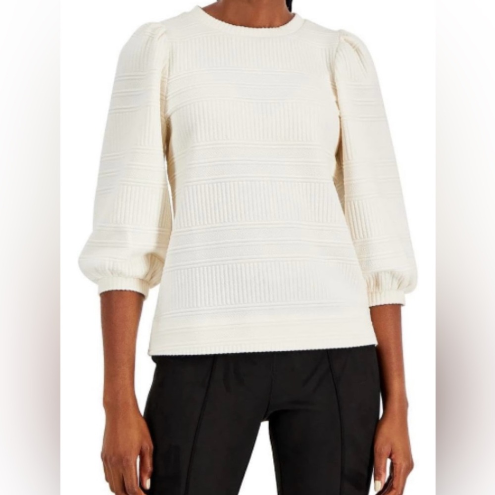 Anne Klein Women's Quilt Balloon Sleeve Pullover. Size XL, marshmallow color.
